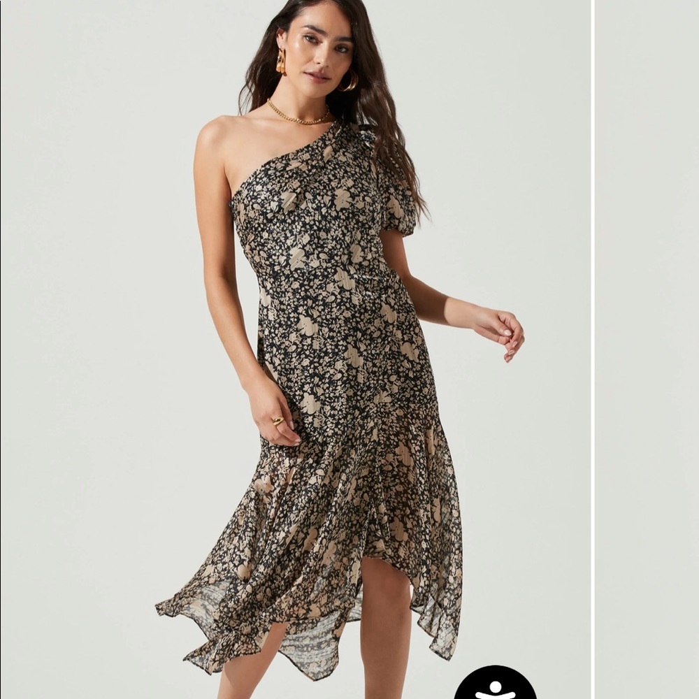 ASTR the label Santorini floral one shoulder midi dress